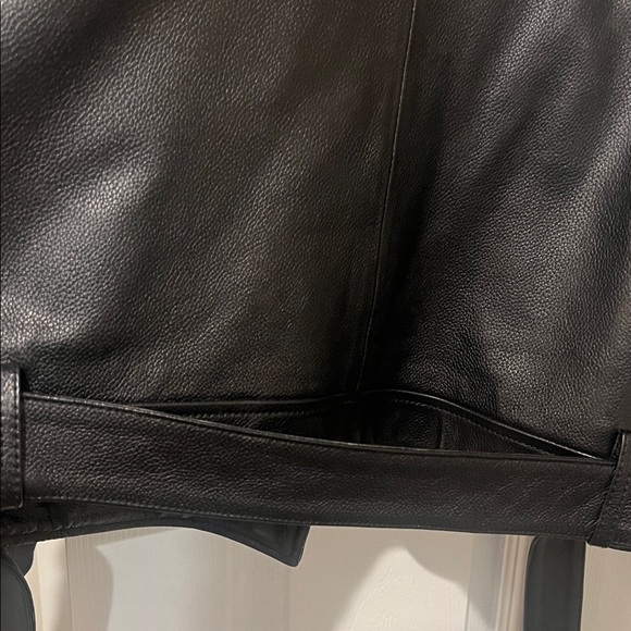 Wilsons Leather Women’s Black Motorcycle Jacket - Picture 8 of 16